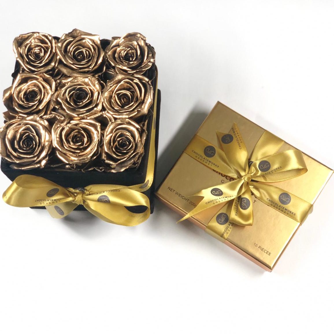 Metallic Infinity Roses - 9 Piece